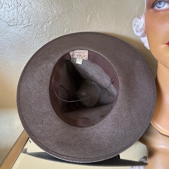 PRECIOUS 1940s' BROWN STRAW TILT FEDORA WITH BROWN VINYL EDGING - Picture 13 of 14